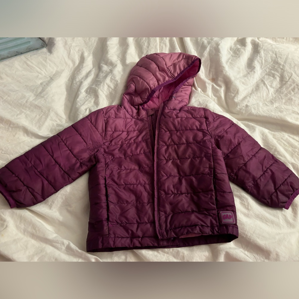 Gradient gap puffer coat